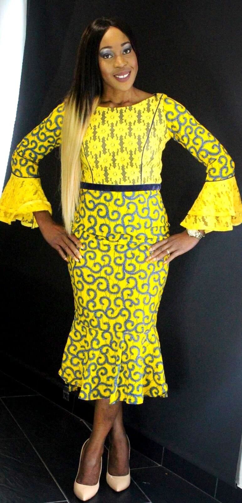 Afrikanische Drucke Midikleid aus Ankara-Spitze