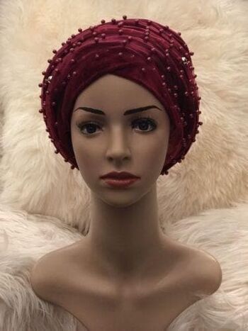 Turbans en velours double bordeaux entièrement perlés. Autres couleurs disponibles 4