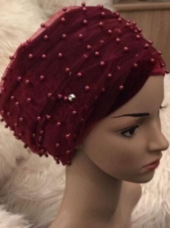 Turbans en velours double bordeaux entièrement perlés. Autres couleurs disponibles 6