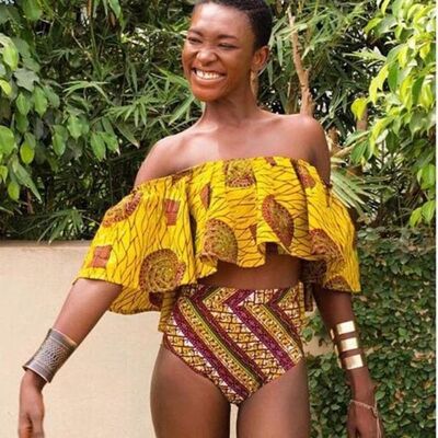 Hoch taillierter Bikini mit afrikanischem Aufdruck, schulterfreier Badeanzug