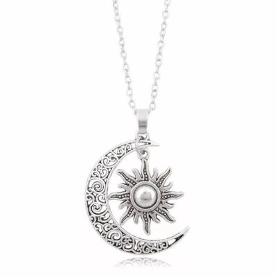 Silberne Sonne und Mond Halskette