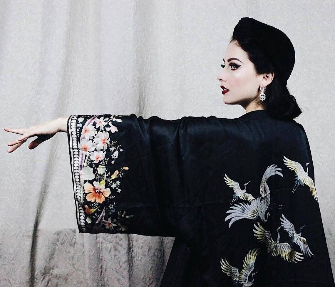 Vögel Schwarz Vintage Robe Satin Cardigan__