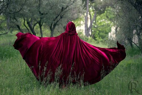 Burgundy Red Riding Hood stretch Velvet Cape Costume Cape Fairytale Fantasy Cloak in Red Medieval