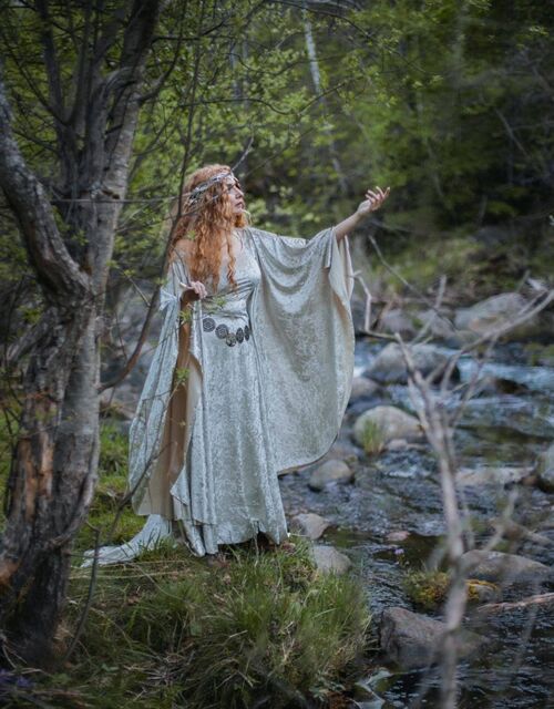 Vestido de terciopelo celta elfo blanco boda de hadas elfo medieval__