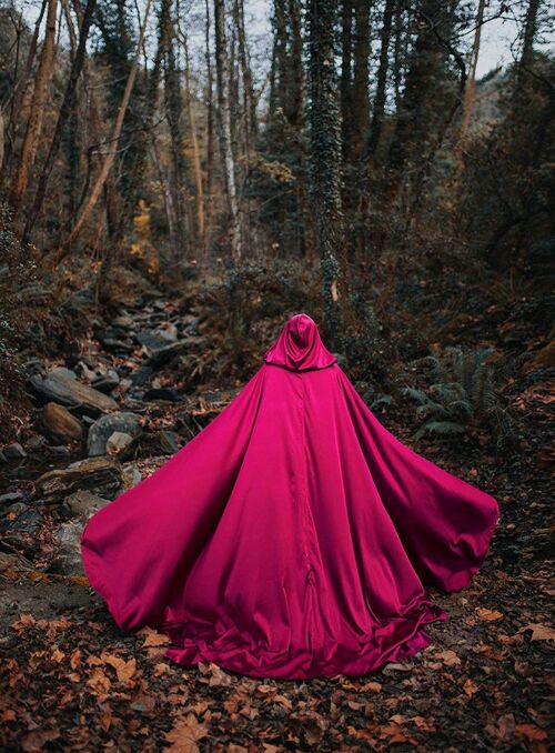Burgundy cloak dark red satin cape hooded medieval larp riding hood cosplay costume fairycore goblincore cottagecore