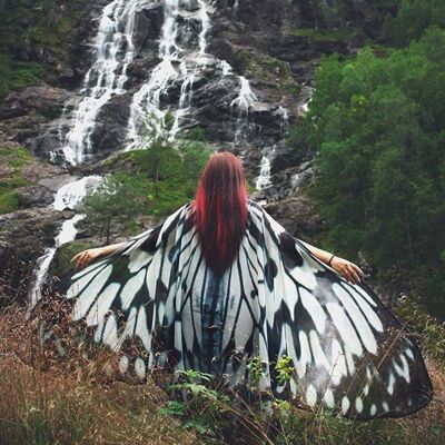 Disfraz largo de fantasía de alas de hada mariposa ninfa blanca y negra__