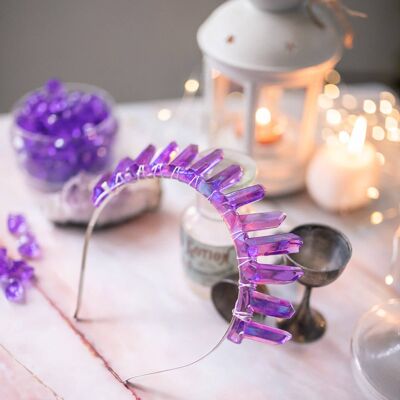 Tiara de corona de resina de cuarzo de cristal - Tocado mágico de amatista con flores prensadas, cristales de resina transparente y luna