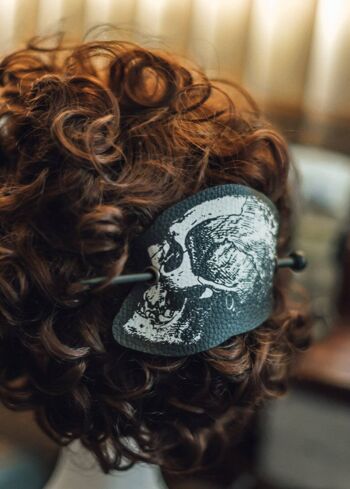 Barrette à Cheveux Tête de Mort en Cuir Vegan Accessoire Gothique Halloween 2