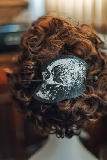 Barrette à Cheveux Tête de Mort en Cuir Vegan Accessoire Gothique Halloween 4