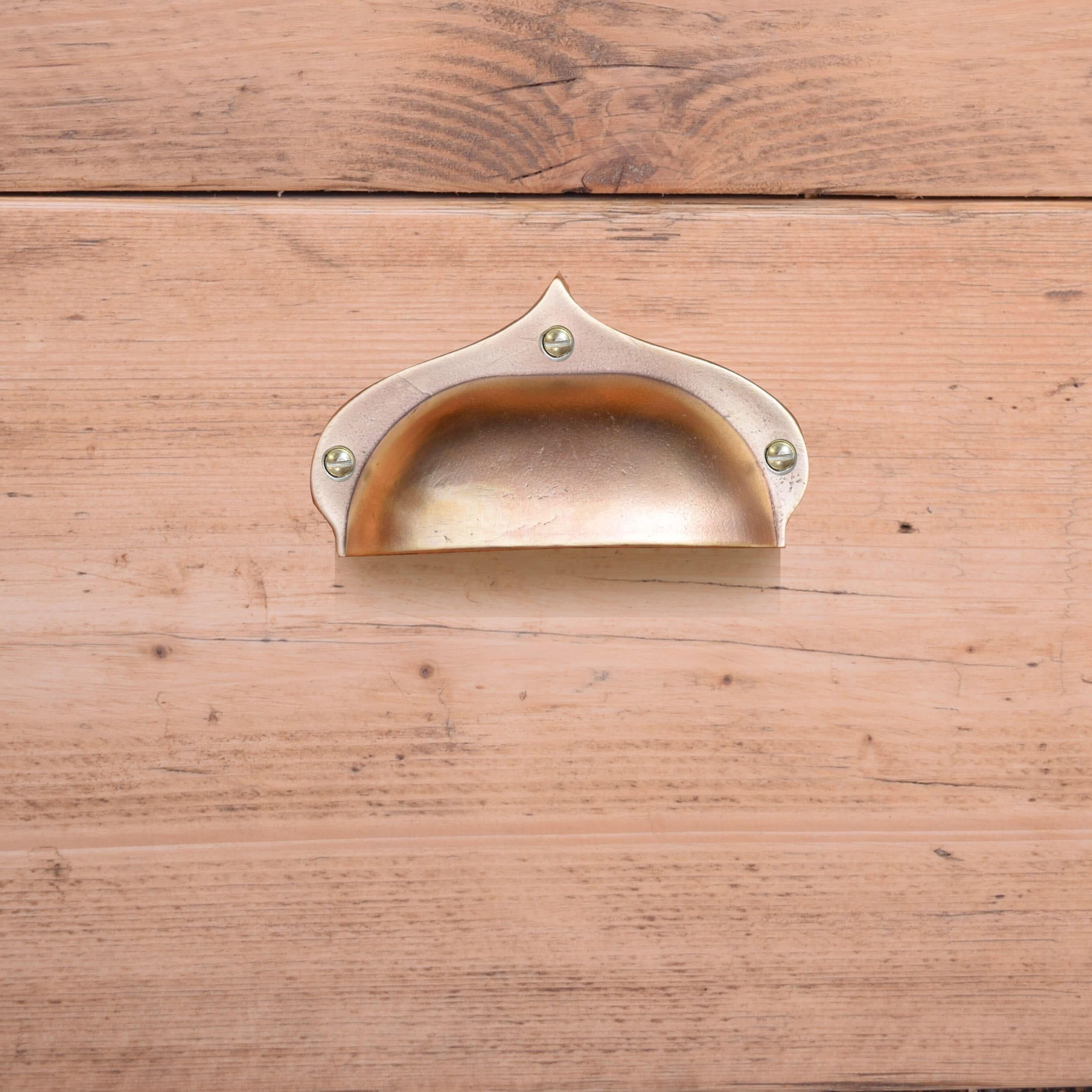 Manico a tazza Royal Pavilion - Ottone naturale