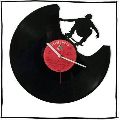 Horloge disque vinyle avec motif patineur