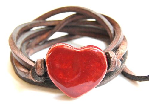 Bracelet leather with bordeaux ceramic heart