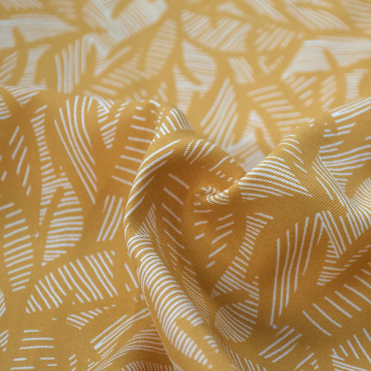 Tessuto twill di viscosa Summer Shade - Miele