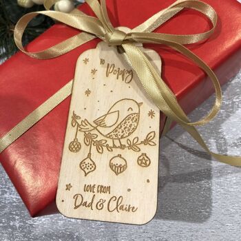 Lot d'étiquettes cadeaux de Noël en bois Robin personnalisées 1