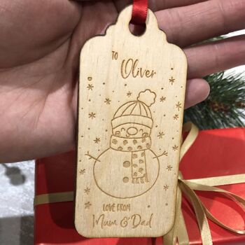 Paquets d'étiquettes-cadeaux de Noël en bois de bonhomme de neige personnalisés 2