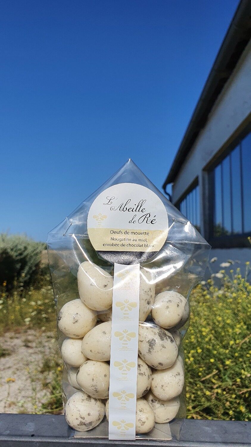 Nougatine-Möweneier mit Honig und weißer Schokolade