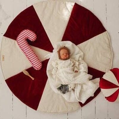 “Red Candy” Christmas Round Patchwork Mat