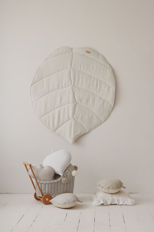 “White and Grey” Linen Leaf Mat