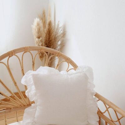 Leinen-Kissenbezug „White Frill“ mit Rüschen
