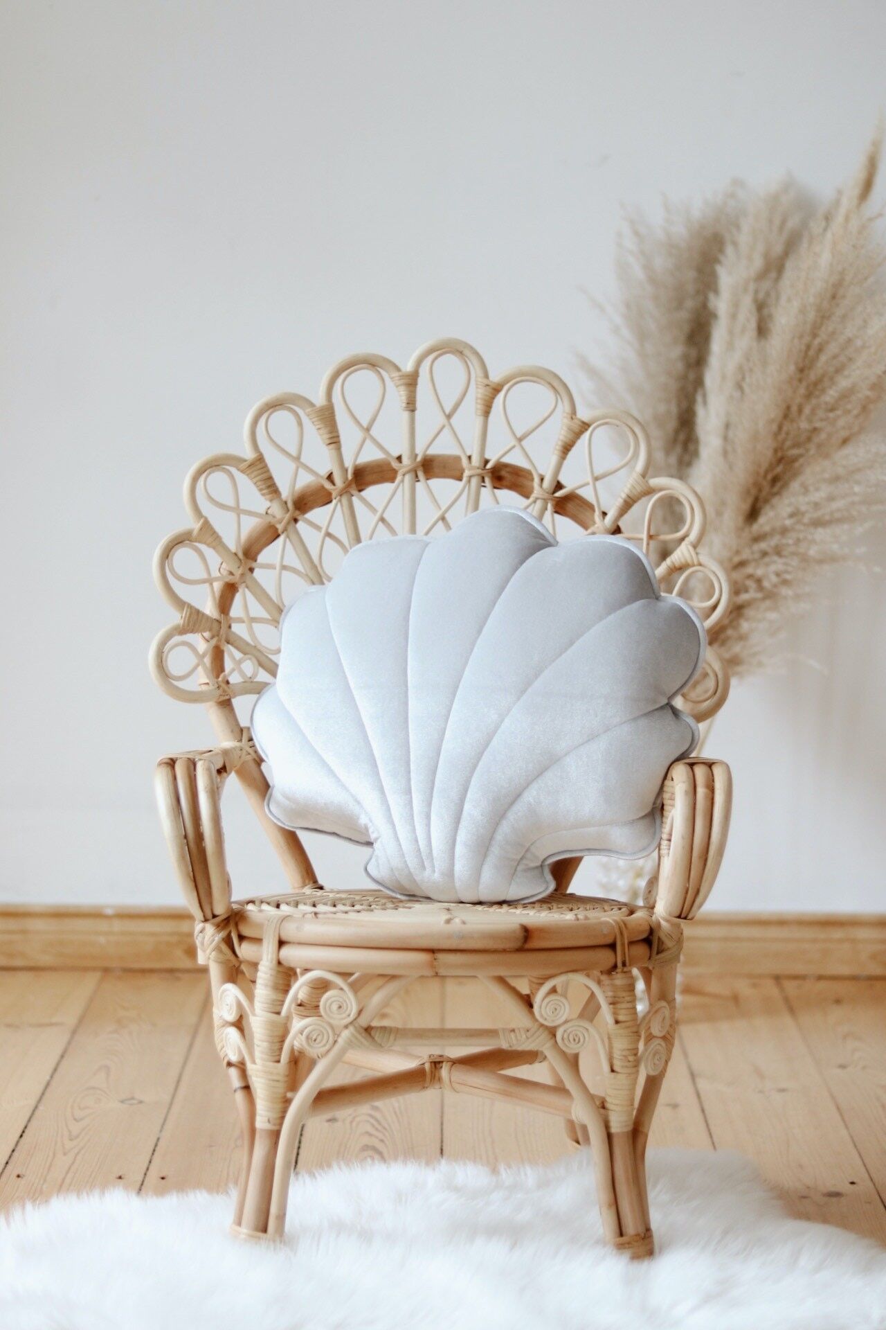 “White Pearl” Velvet Shell Pillow