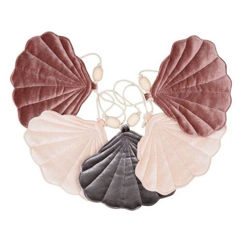 “Cosmic Pearl” Velvet Garland with Shells