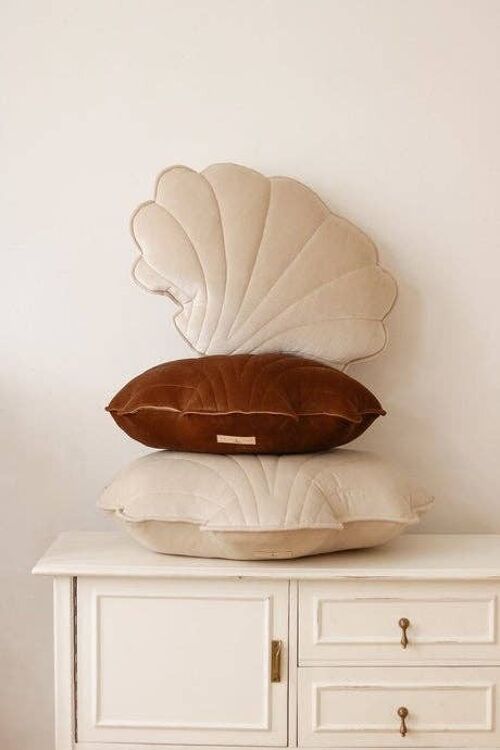 “Cream Pearl” Velvet Shell Pillow
