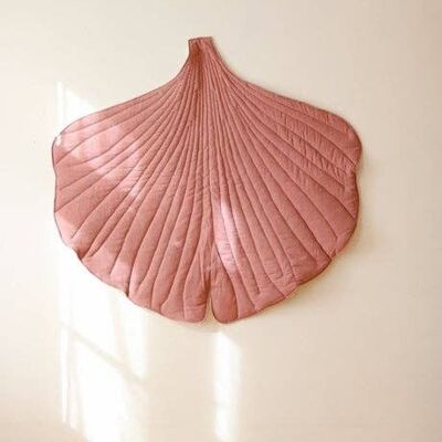 “Dirty pink” Linen Ginkgo Leaf Mat