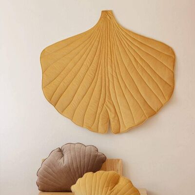 “Honey” Velvet Ginkgo Leaf Mat