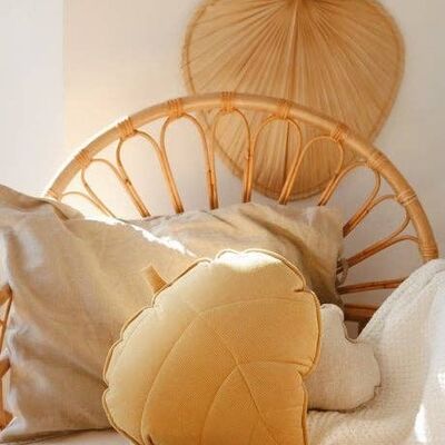 “Honey” Velvet Leaf Pillow