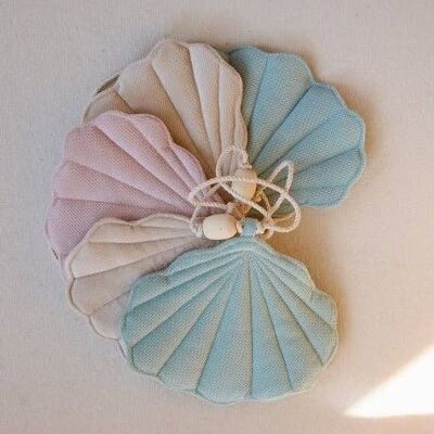 “Late Summer” Velvet Garland with Shells