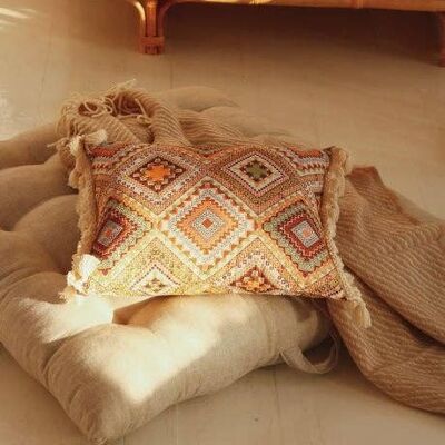 "Boho tribe" pillow with fringe