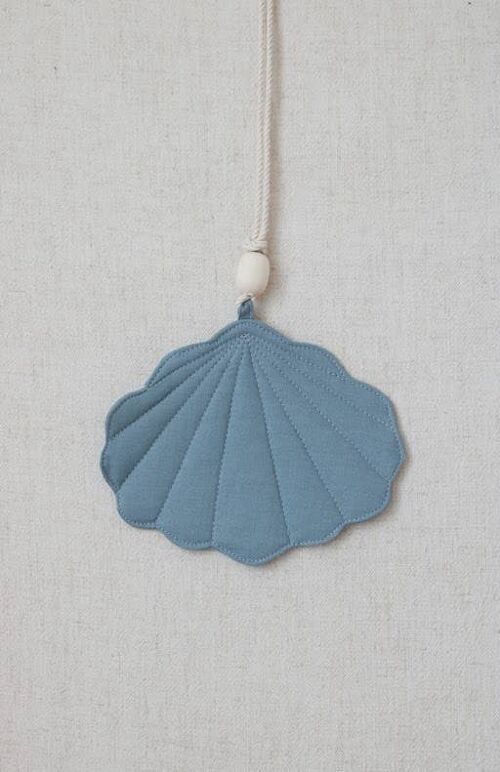 Cotton shell pendant "Dirty blue"