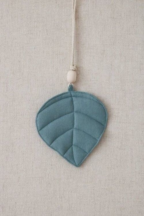 Linen leaf pendant "Eye of the sea"