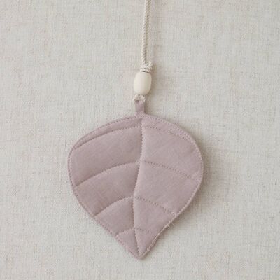 Linen leaf pendant "Powder pink"