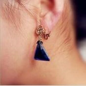 Boucles d'oreilles clip fleur en cristal doré avec triangle à facettes bleu 3