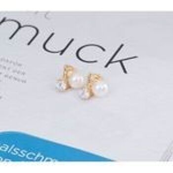 Boucles d'oreilles pendantes en plaqué or avec oxyde de zirconium cubique rond et perle en forme de coquillage 2