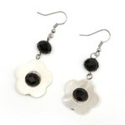 Boucles d'oreilles pendantes faites à la main avec fleur de coquillage blanc et perles de verre noires
