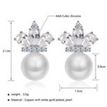Boucles d'Oreilles Perle Simulé Plaqué Or Blanc avec Couronne de Cristal CZ 2