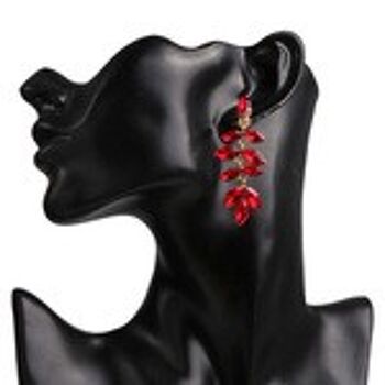 Boucles d'oreilles pendantes linéaires feuille de cristal marquise rouge 3