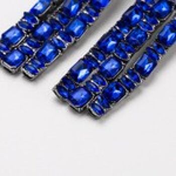 Boucles d'oreilles pendantes à franges avec ornements en cristal bleu charmant 7