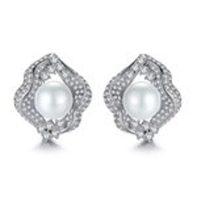 Perle ronde simulée plaquée or blanc avec pavé de cristaux de zircon cubique Boucles d'oreilles à tige fleur