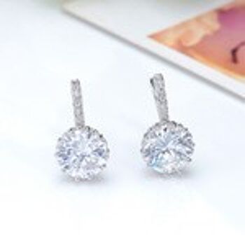 Boucles d'oreilles créoles plaquées or blanc avec cristal de zircon cubique et diamant simulé rond 3