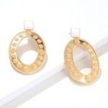 Boucles d'oreilles pendantes ovales dorées avec carré blanc style vintage 4