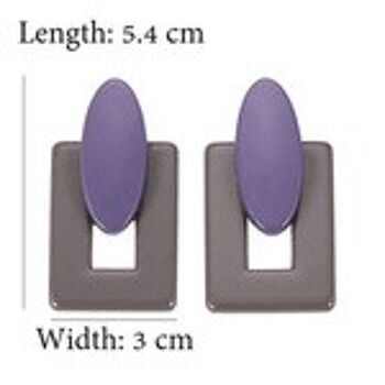 Rectangle gris avec pendants d'oreilles ovales violets 2