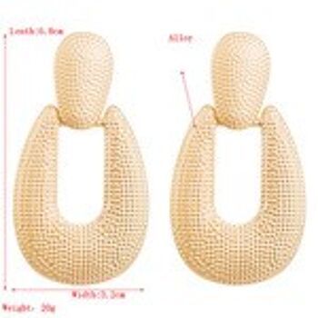 Boucles d'oreilles pendantes heurtoir de porte ovales texturées à pois 2