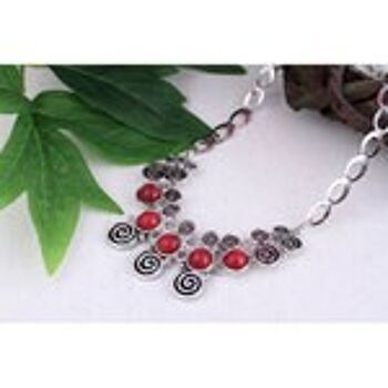Boucles d'oreilles pendantes et collier de clavicule d'inspiration vintage rouge imitation turquoise ronde et spirale 4