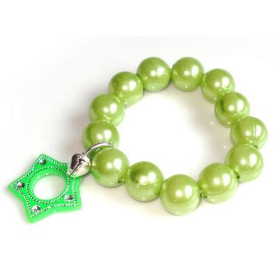 Pulsera infantil perla verde con estrella verde