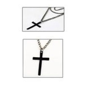 Collier chaîne multicouche avec pendentif croix 3