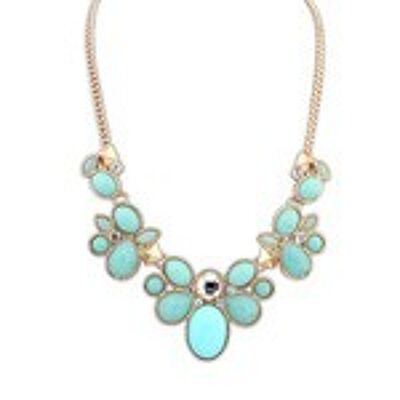 Sweet minimalist fashion necklace with turquoise-coloured stones