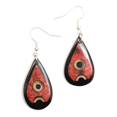 Boucles d'oreilles pendantes faites à la main en résine de larme noire et rouge avec coquille et bambou incrustées